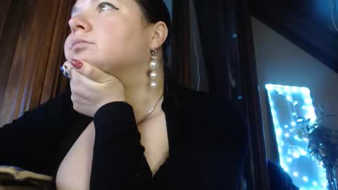 amorelara online show from 12/05/24, 01:17