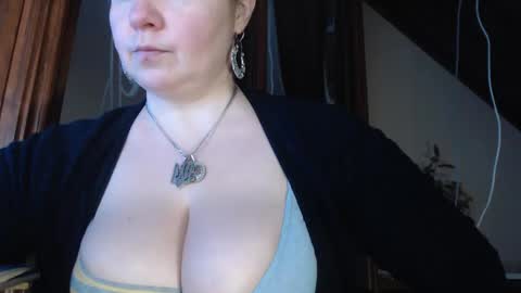 amorelara online show from 01/26/25, 12:22