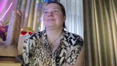 amorelara online show from 06/10/26, 08:24