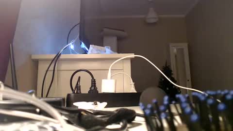 Snapshot of amoremeoww chatting on 12/31/24, 06:24 miss unforgettable online show from 12/31/24, 06:24