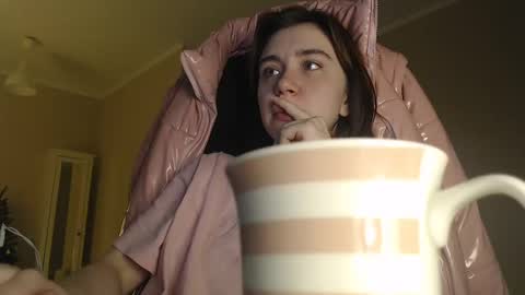 Snapshot of amoremeoww chatting on 02/08/25, 04:36 miss unforgettable online show from 02/08/25, 04:36