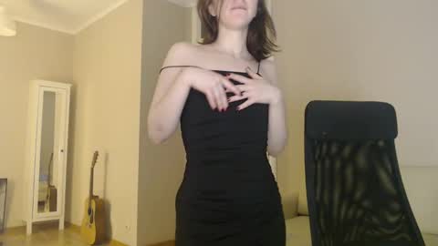 Snapshot of amoremeoww chatting on 03/03/25, 05:53 miss unforgettable online show from 03/03/25, 05:53