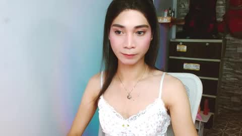 Tina online show from 11/18/25, 10:09