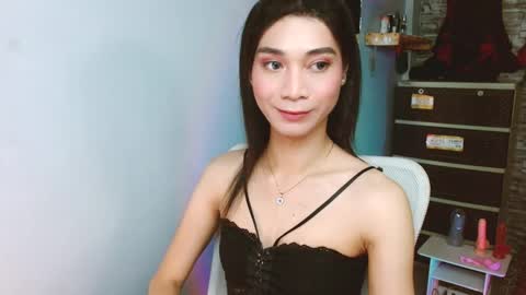 Tina online show from 12/17/25, 04:13