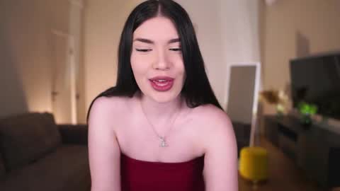 Snapshot of amourdemavie_ chatting on 04/12/26, 06:57 Ada online show from 04/12/26, 06:57