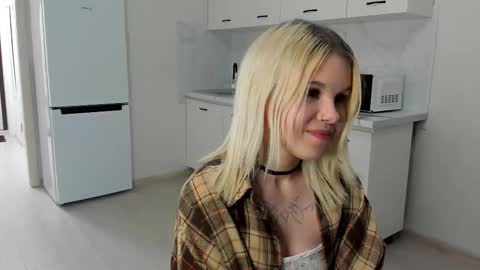 Katie online show from 09/15/25, 05:57