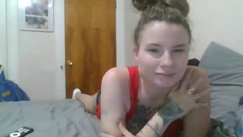 Snapshot of amputeebaby26 chatting on 07/27/26, 03:46 shay online show from 07/27/26, 03:46