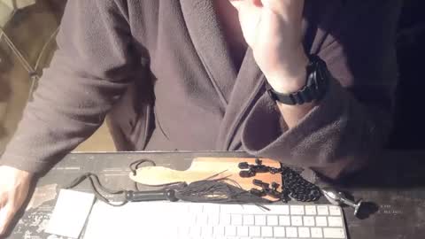 Snapshot of amslave4f chatting on 10/06/25, 07:17 amslave4f online show from 10/06/25, 07:17