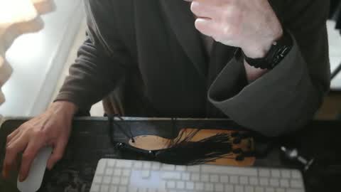 amslave4f online show from 05/17/26, 07:28