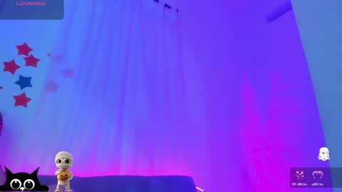 Snapshot of amunet_03 chatting on 10/25/25, 01:13 Amunet online show from 10/25/25, 01:13