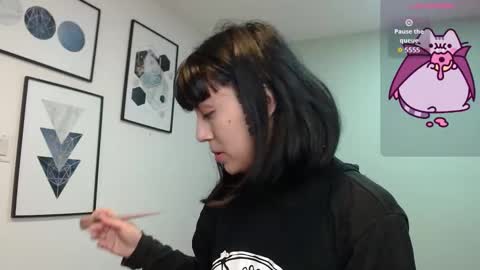 Amy 3 online show from 11/28/25, 04:37