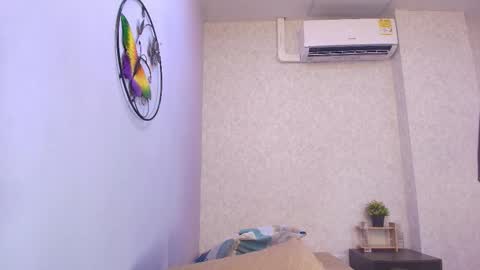 amy__wats0n online show from 12/19/25, 07:10