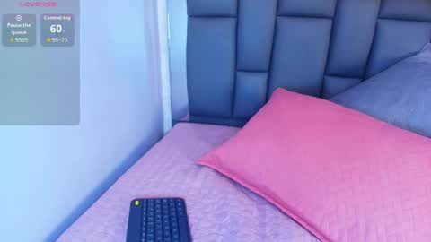 amy__wats0n online show from 04/08/26, 07:03