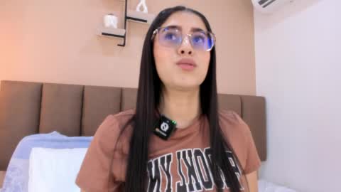 amy__wats0n online show from 05/29/26, 07:12