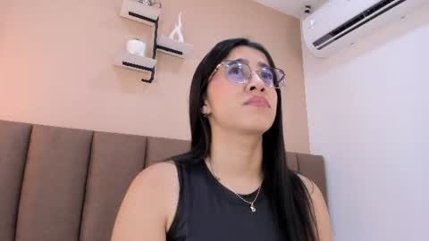 amy__wats0n online show from 06/13/26, 07:01