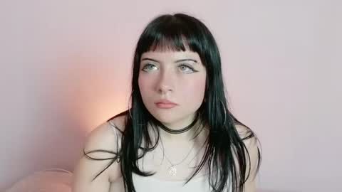 Snapshot of amy_bat chatting on 06/12/26, 04:44 amy_bat online show from 06/12/26, 04:44