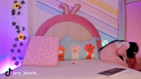 Amy online show from 09/09/25, 05:12