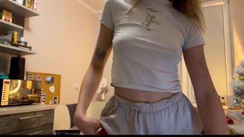 Snapshot of amy_chill chatting on 01/08/26, 04:09 Amy Chill online show from 01/08/26, 04:09