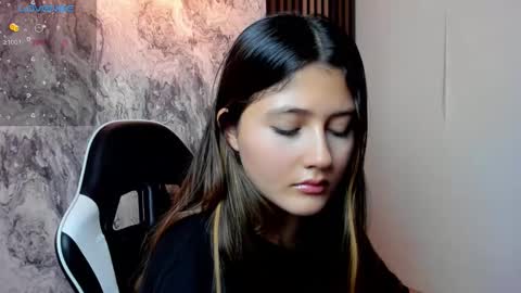 Snapshot of amy_innocent_ chatting on 12/04/25, 07:55 Amy online show from 12/04/25, 07:55