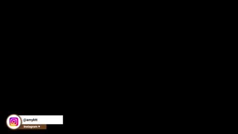 Snapshot of amy_kiitty chatting on 12/05/24, 08:55 online show from 12/05/24, 08:55