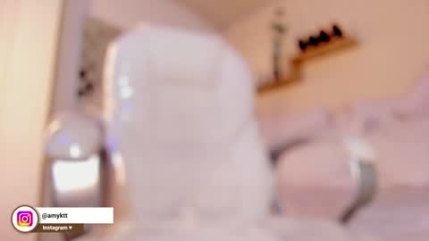 Snapshot of amy_kiitty chatting on 01/14/25, 10:55 online show from 01/14/25, 10:55