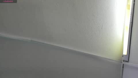 Snapshot of amy_kiitty chatting on 09/27/25, 01:05 online show from 09/27/25, 01:05