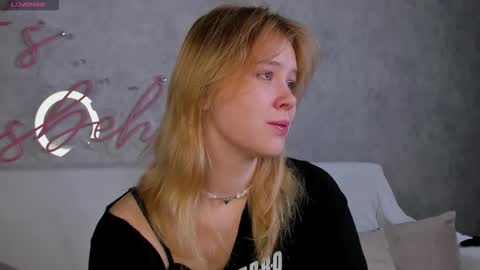 Snapshot of amy_kimberlly chatting on 09/24/25, 12:14 Amy online show from 09/24/25, 12:14