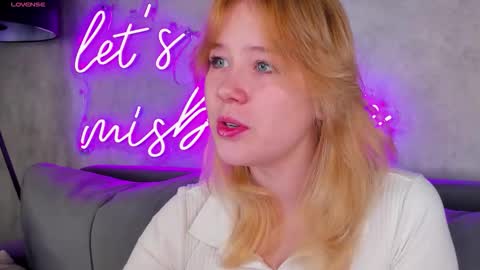 Snapshot of amy_kimberlly chatting on 09/26/25, 12:03 Amy online show from 09/26/25, 12:03