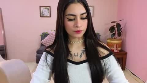 Snapshot of amy_lovelydoll chatting on 11/05/25, 08:42 Amy online show from 11/05/25, 08:42