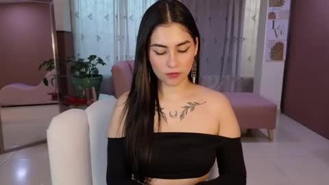 Snapshot of amy_lovelydoll chatting on 11/06/25, 08:43 Amy online show from 11/06/25, 08:43