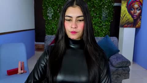 Snapshot of amy_lovelydoll chatting on 11/19/25, 07:25 Amy online show from 11/19/25, 07:25