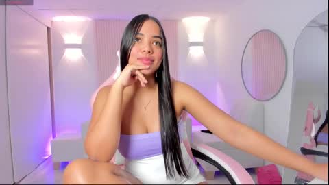 Emily online show from 03/08/25, 05:33