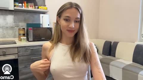 Snapshot of amy_meoww chatting on 12/17/24, 12:22 amy_meoww online show from 12/17/24, 12:22
