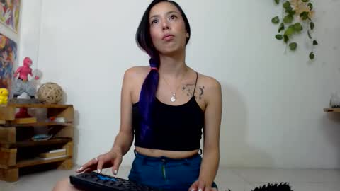 Snapshot of amy_mur chatting on 10/21/25, 10:21 amy mur online show from 10/21/25, 10:21