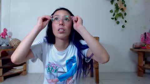 Snapshot of amy_mur chatting on 11/01/25, 08:00 amy mur online show from 11/01/25, 08:00