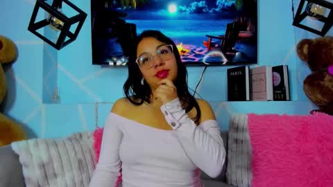 Snapshot of amy_noa chatting on 03/28/26, 12:54 Emy Noa online show from 03/28/26, 12:54