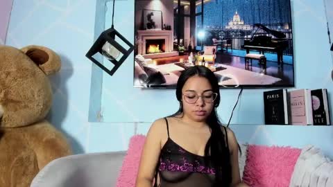 Snapshot of amy_noa chatting on 03/31/26, 12:45 Emy Noa online show from 03/31/26, 12:45