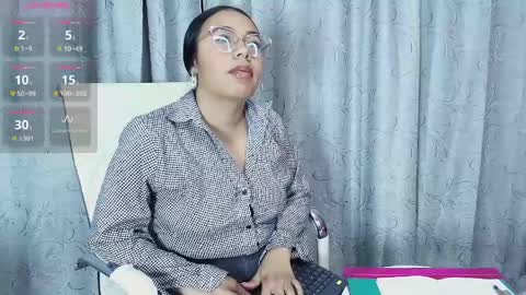 Snapshot of amy_noa chatting on 04/12/26, 01:32 Emy Noa online show from 04/12/26, 01:32