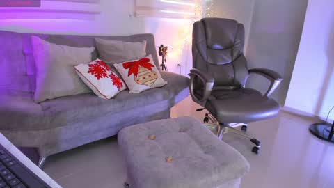  Help me reach 150 likes online show from 12/16/24, 10:13