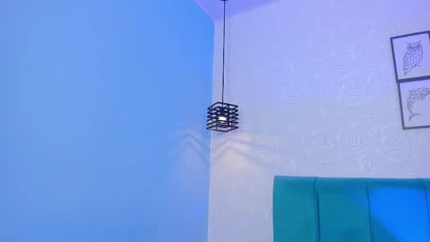 amy_saenz_ online show from 09/10/25, 04:51