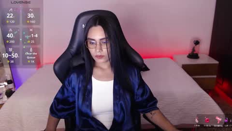 Snapshot of amy_stiward chatting on 11/01/25, 04:42 Mia Cristancho online show from 11/01/25, 04:42