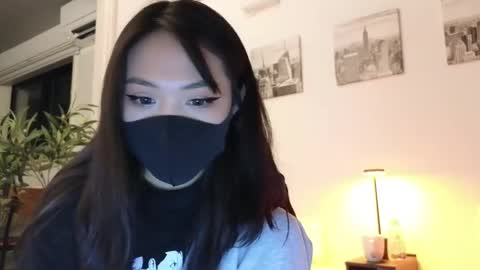 girl next door named Amy online show from 12/07/24, 08:00