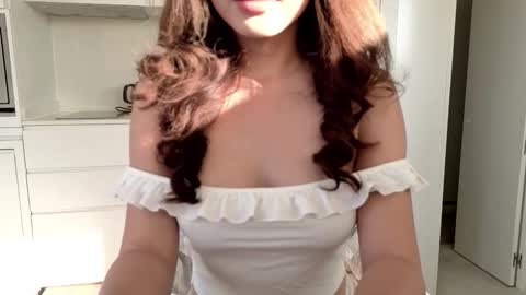 Snapshot of amyalwayshere chatting on 03/16/26, 04:33 girl next door named Amy online show from 03/16/26, 04:33