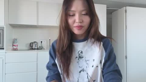 Snapshot of amyalwayshere chatting on 07/27/26, 04:25 girl next door named Amy online show from 07/27/26, 04:25
