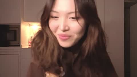 Snapshot of amyalwayshere chatting on 08/02/26, 10:52 girl next door named Amy online show from 08/02/26, 10:52
