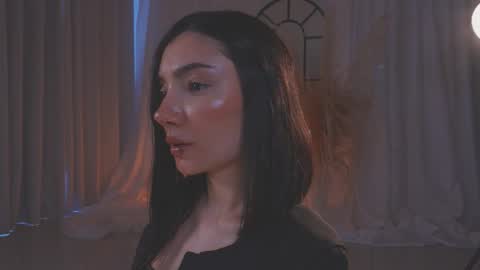 Amy Armstrong online show from 11/08/25, 08:18