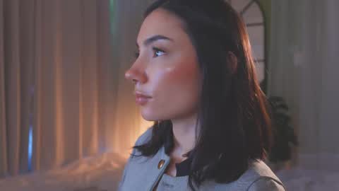 Amy Armstrong online show from 11/28/25, 08:44