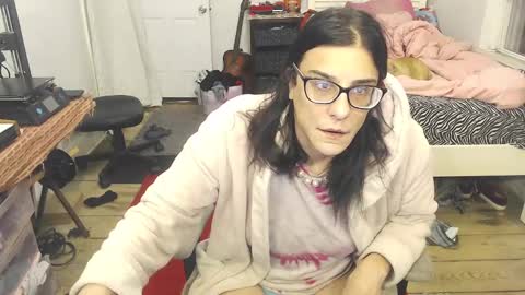 Trashely Gimpson online show from 01/12/25, 11:39