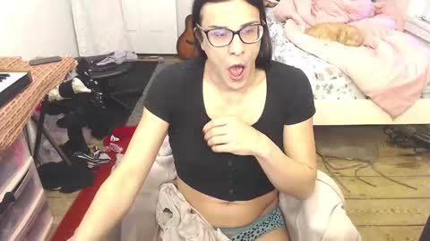Trashely Gimpson online show from 02/02/25, 11:51