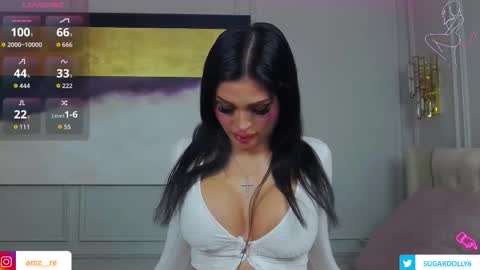 Snapshot of amyazuree chatting on 11/18/25, 08:02 Amy online show from 11/18/25, 08:02